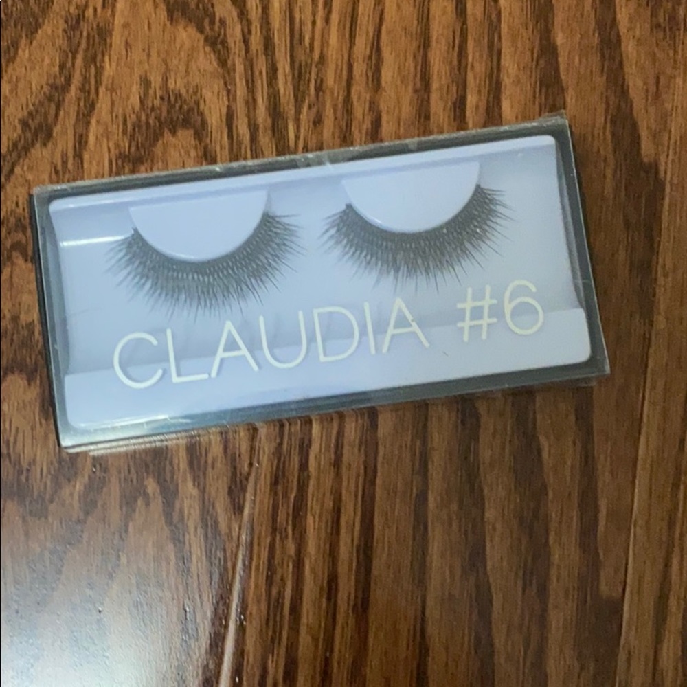 Huda beauty lashes